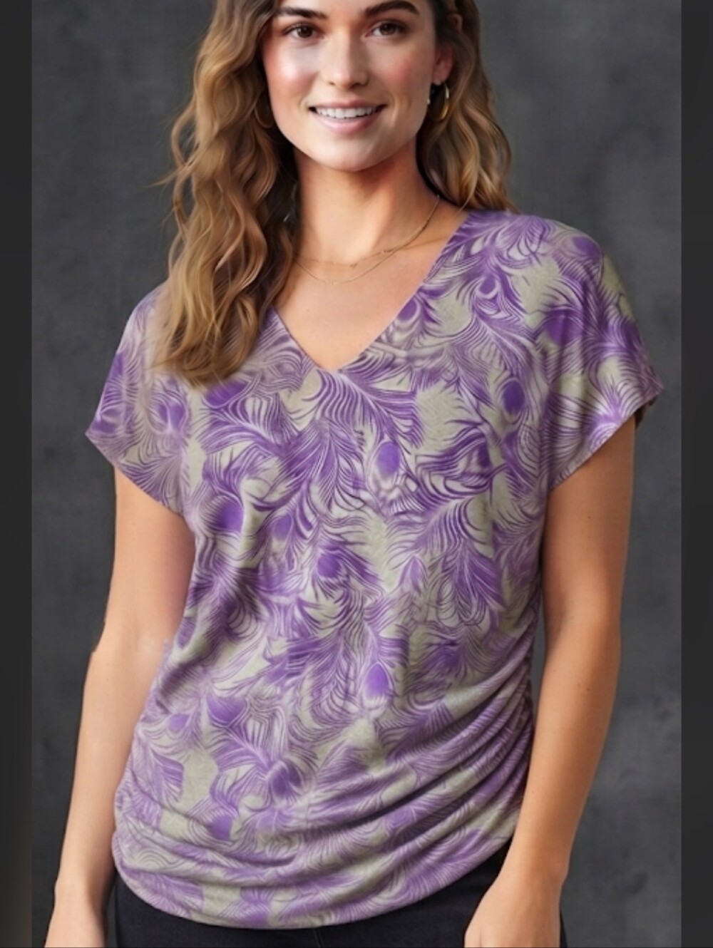 Women's Hourglass Lilly V-neck Cap Sleeve Top Gray/ Purple Peacocks Medium